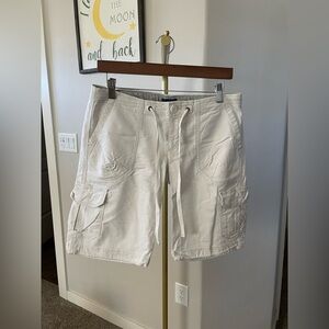 Y2K AE low rise Bermuda cargo shorts 🔥